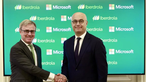 ep samer abu ltaif presidente de microsoft para europa oriente medio y africa y aitor moso director ep samer abu ltaif presidente de microsoft para europa oriente medio y africa y aitor moso director