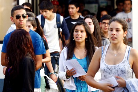 jovenes chilenos chile