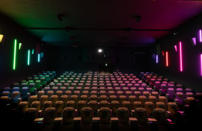 schneider electric anuncia la comercializacin de sus sistemas de alimentacin ininterrumpida sai smart ups con la primera oferta de economa circular del sector jpg 