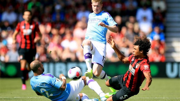 ep 25 august 2019 england bournemouth bournemouths nathan ake r battles for the ball with manchester