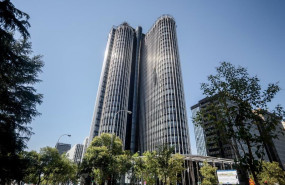 ep archivo   fachada de la torre picasso en madrid espana situada en el complejo empresarial azca