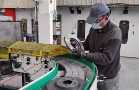 ep archivo   planta de nissan en los corrales de buelna cantabria  archivo