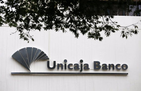 ep archivo   sede de unicaja banco economia grupo entidad bancaria financiera malaga