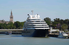 ep archivo   un crucero en el puerto de sevilla