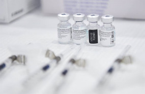 ep archivo   varios frascos con la segunda dosis de la vacuna de pfizer biontech contra la covid 19
