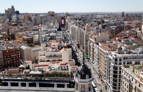 ep archivo   vista de la calle gran via de madrid desde plaza de espana hasta callao tomada desde el