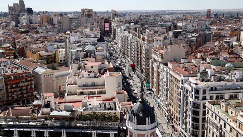 ep archivo vista de la calle gran via de madrid desde plaza de espana hasta callao tomada desde el ep archivo vista de la calle gran via de madrid desde plaza de espana hasta callao tomada desde el