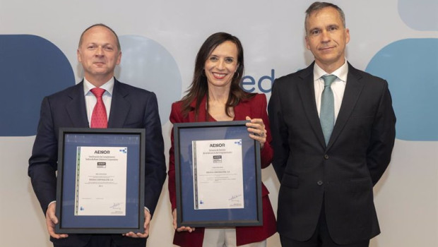 ep beatriz corredor presidenta de redeia y rafael garcia meiro ceo de aenor recibe la maxima ep beatriz corredor presidenta de redeia y rafael garcia meiro ceo de aenor recibe la maxima