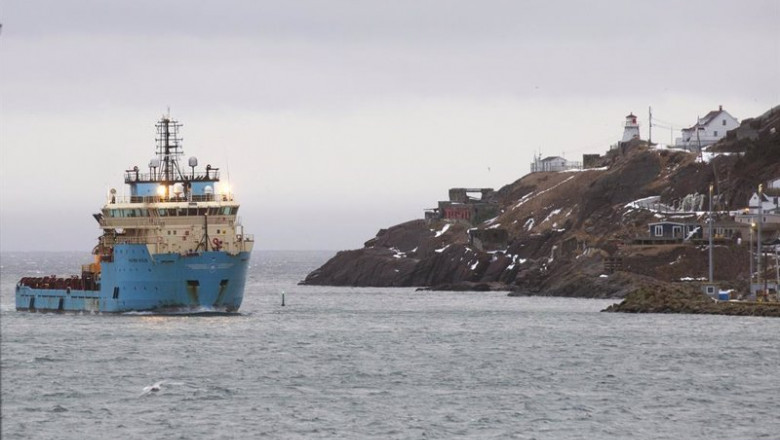 El buque canadiense ‘Nexus’ llega al Puerto de San Juan de Terranova, a 18 de febrero de 2022, en San Juan, Terranova (Canadá). Los barcos con los tres supervivientes y los nueve cuerpos recuperados tras el naufragio del pesquero con base en Marín (Pontev | PAUL DALY - Europa Press ep el buque canadiense nexus llega al puerto de san juan de terranova a 18 de febrero de 2022 en san
