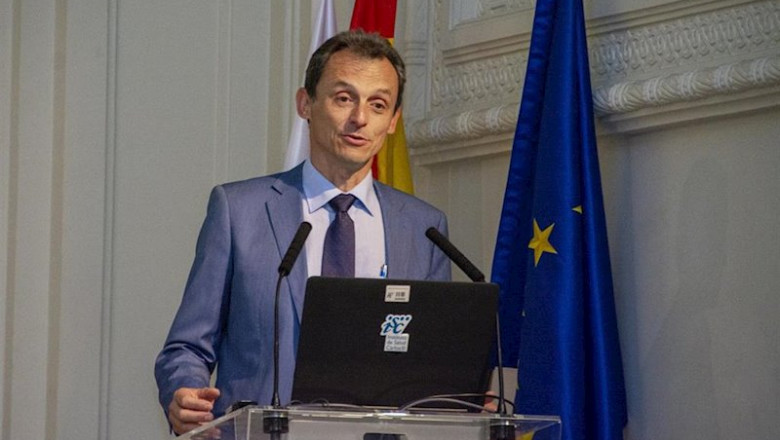El ministro de Ciencia, Pedro Duque, durante su intervención en el Instituto de Salud Carlos III (ISCIII) | MINISTERIO DE CIENCIA, INNOVACIÓN Y UNIVERSIDADES ep el ministro de ciencia pedro duque durante su intervencion en el instituto de salud carlos iii