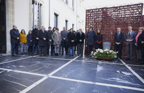 ep el parlamento vasco conmemora el dia de la memoria con la participacion de todos los partidos