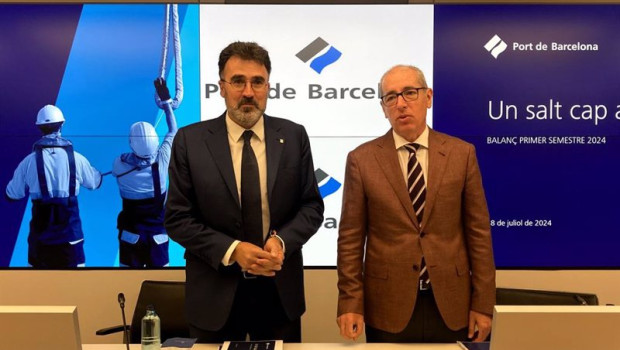 ep el presidente del puerto de barcelona lluis salvado y el director general jose alberto carbonell