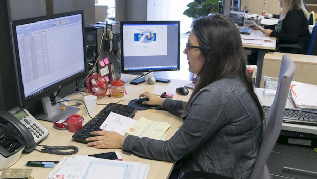 ep empleadas en una oficina