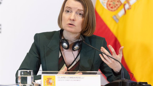 ep la economista jefe de la ocde clare lombardelli interviene durante la presentacion del estudio