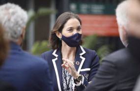 ep la ministra de industria comercio y turismo reyes maroto a su llegada a la fabrica de reig jofre
