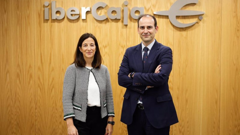 ep la responsable de agencia rural de ibercaja elena vicente y el director de la asesoria fiscal ep la responsable de agencia rural de ibercaja elena vicente y el director de la asesoria fiscal