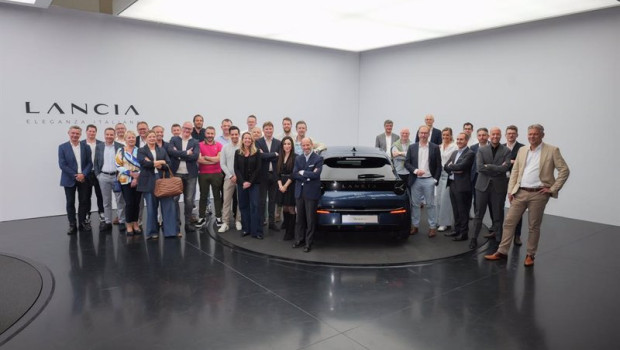 ep lancia vuelve a belgica luxemburgo y los paises bajos