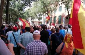 ep manifestantes apoyanla guardia civilcataluna