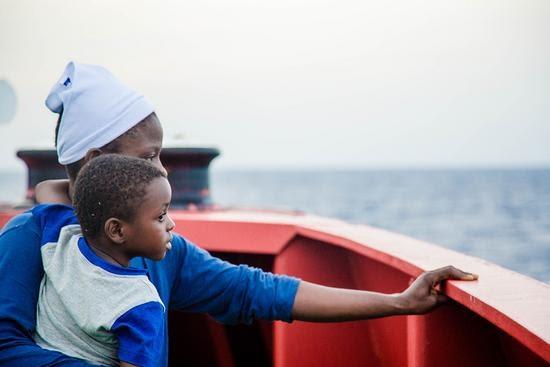 Migrantes en el Mediterráneo | SAVE THE CHILDREN ep migrantesmediterraneo 20180910143503