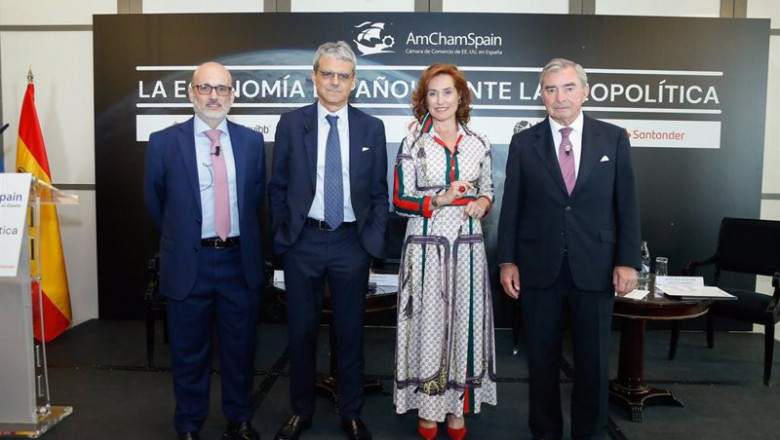 ep participantes en la mesa redonda de amchamspain