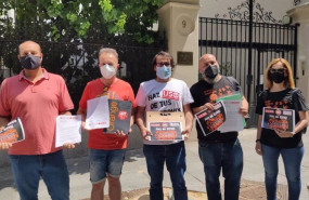 ep representantes sindicales de orange frente a la embajada de francia en madrid