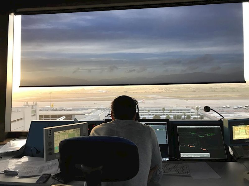 ep torre de control del aeropuerto de palma de mallorca
