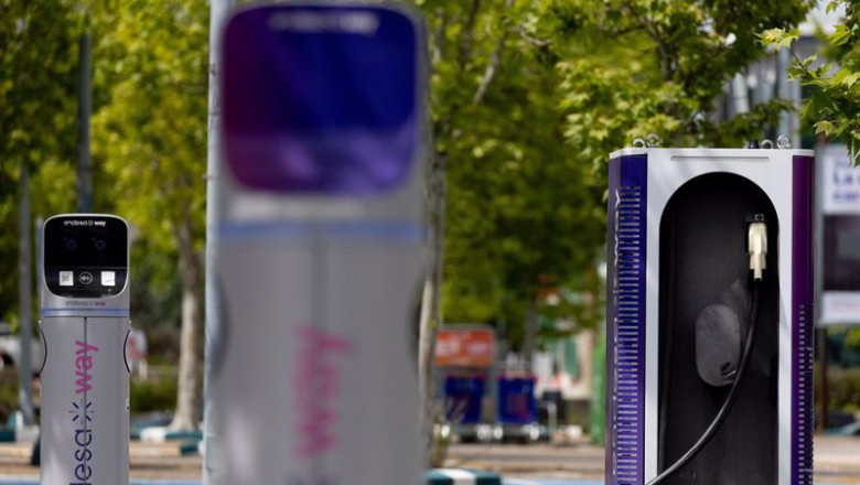 Varios puntos de carga de vehículos eléctricos, a 9 de mayo de 2024, en Madrid (España). | Eduardo Parra - Europa Press ep varios puntos de carga de vehiculos electricos a 9 de mayo de 2024 en madrid espana