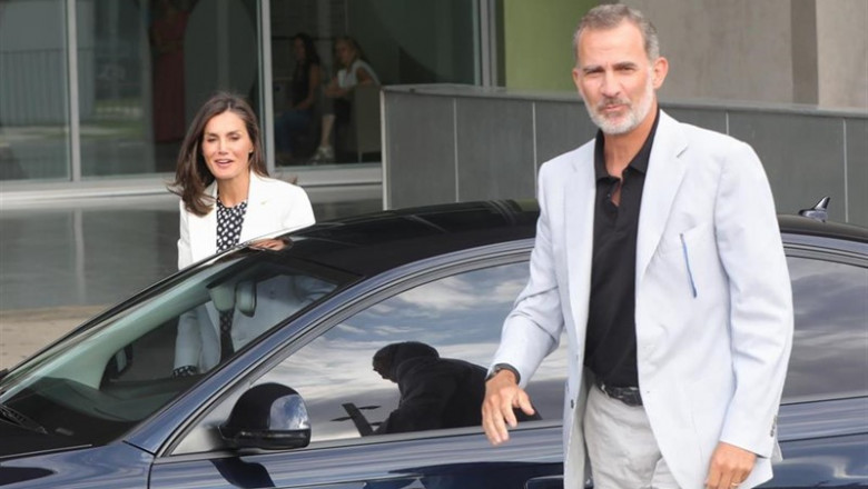 Visitas del rey Felipe VI y la reina Letizia a don Juan Carlos tras ser operado en el Hospital Universitario Quirónsalud de Pozuelo de Alarcón (Madrid) | Jesús Hellín - Europa Press ep visitas del rey felipe vi y la reina letizia a don juan carlos tras ser operado en el hospital