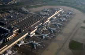 dl london heathrow airport terminal 4 aerial view dl london heathrow airport terminal 4 aerial view