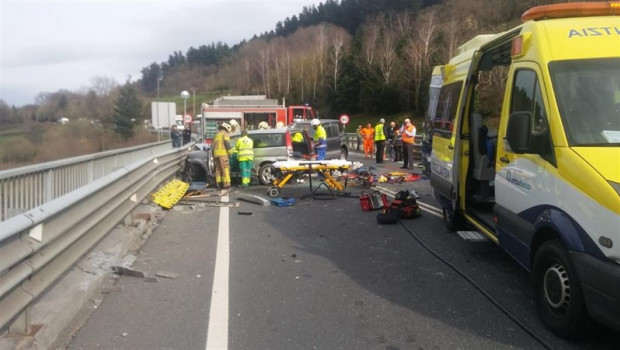 ep accidente de trafico en balmaseda bizkaia