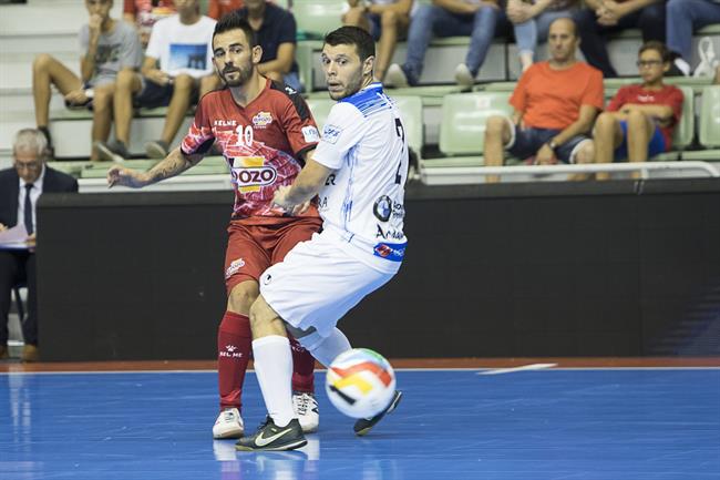Adri, de ElPozo Murcia, en un partido ante el Antequera | LNFS ep adri de elpozo murcia enpartidoantequera
