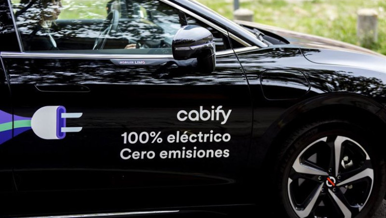 ep archivo   uno de los vehiculos de la plataforma de movilidad cabify