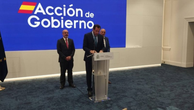 ep el ministro de transportes oscar puente junto al delegado de gobierno en madrid francisco martin