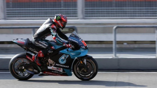 ep el piloto de motogp fabio quartararo petronas yamaha en los test de sepang malasia de 2020