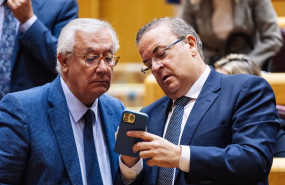 ep el senador del pp javier arenas i y el expresidente de la junta de extremadura jose antonio
