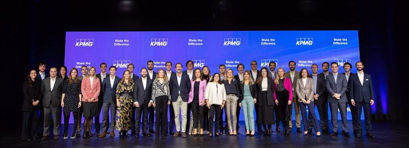 ep foto de familia de los nuevos socios nombrados por kpmg ep foto de familia de los nuevos socios nombrados por kpmg