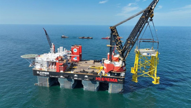 ep iberdrola avanza en la construccion de su megaproyecto de eolica marina east anglia 3