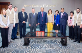 ep la junta central electoral de republica dominicana se reune con la mision de la oea