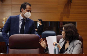 ep la presidenta de la comunidad de madrid isabel diaz ayuso d conversa con el vicepresidente de la