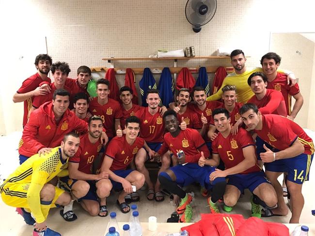 La selección Sub-21 celebra el triunfo ante Dinamarca | TWITTER ep la seleccion sub-21 celebratriunfodinamarca