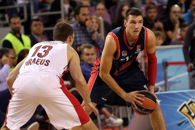 Matt Janning, de Baskonia, ante Olympiacos | EUROLEAGUE ep matt janning de baskonia ante olympiacos