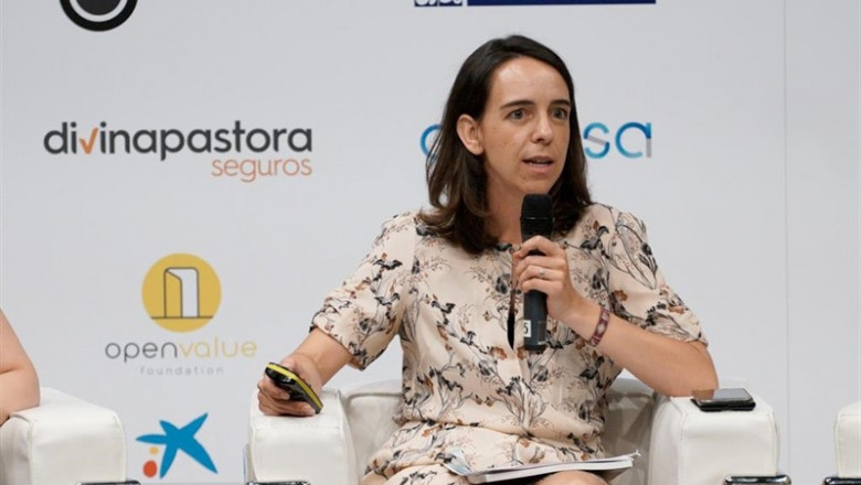 Mónica Gil Casares, coautora de la investigación, durante la presentación de la misma. | OECP - Archivo ep monica gil casares coautorala investigacion durantepresentacionla misma
