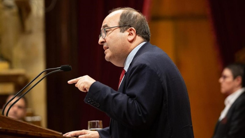 El primer secretario del PSC, Miquel Iceta, interviene desde la tribuna en una sesión del Parlamento de Cataluña. | David Zorrakino - Europa Press ep primer secretariopsc miquel iceta intervienela tribunauna sesionparlamentocataluna