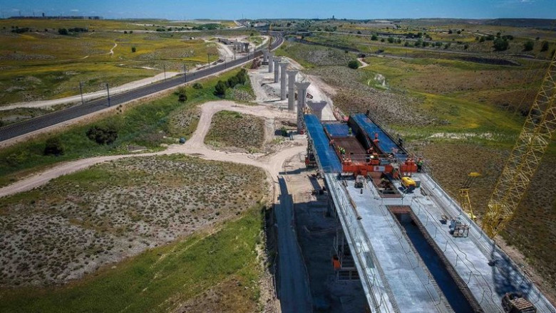 ep viaducto del mayoral ejecutado por lantania para la conexion de alta velocidad con el aeropuerto