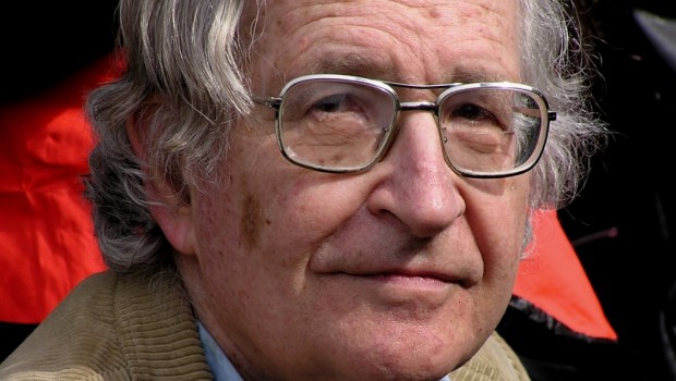 noam chomsky foto