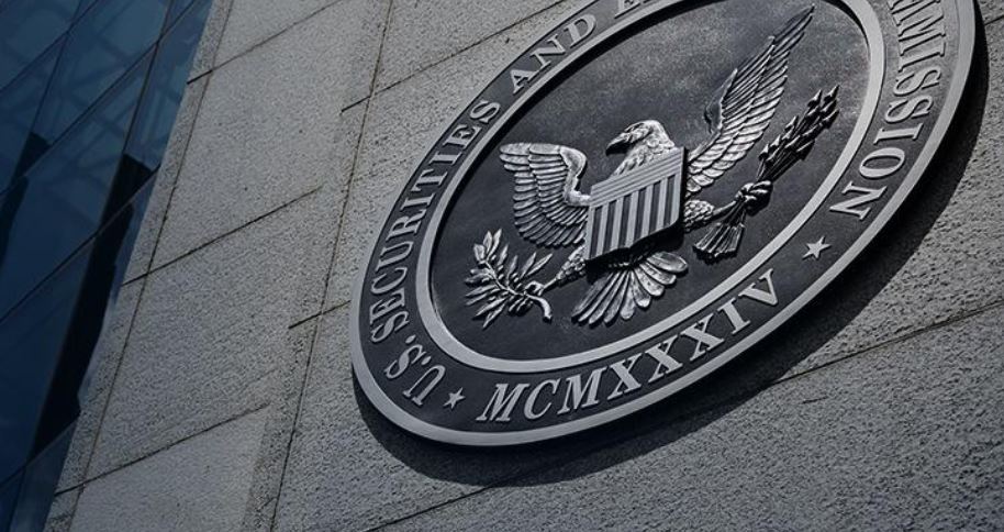 Lío con la cuenta de la SEC en X: anuncia que el ETF de bitcoin se ha aprobado pero es falso
