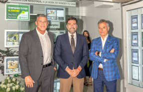 vctor gonzlez director oficina donpiso alicante luis barcala alcalde de alicante y luis prez director general de donpiso vctor gonzlez director oficina donpiso alicante luis barcala alcalde de alicante y luis prez director general de donpiso