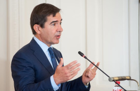 carlos torres bbva apie2023 carlos torres bbva apie2023