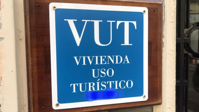 ep archivo   cartel de vivienda de uso turistico vut 20250825125206