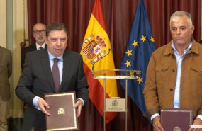 ep archivo   el ministro de agricultura pesca y alimentacion luis planas y el coordinador de union